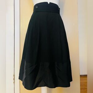 DKNY SKIRT SIZE 4